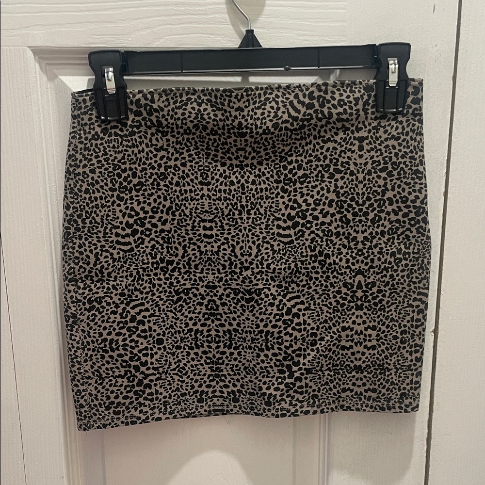 Zara Animal Print stretch Mini Skirt
